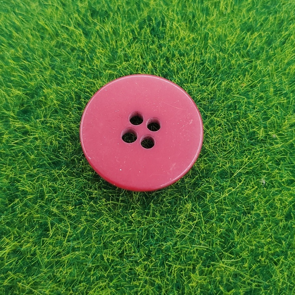 Vintage Red Button Overflow - Picture 2 of 3